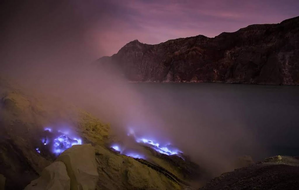 Ijen Crater Blue Fire Tour from Bali 1 day tour