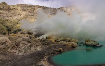 Ijen Crater Tour From Surabaya