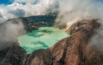 Ijen Crater description