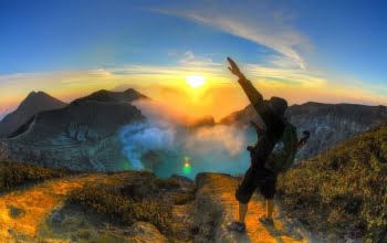 KAWAH IJEN SUNSET AND BLUE FIRE TOUR 1 DAY FROM BANYUWANGI