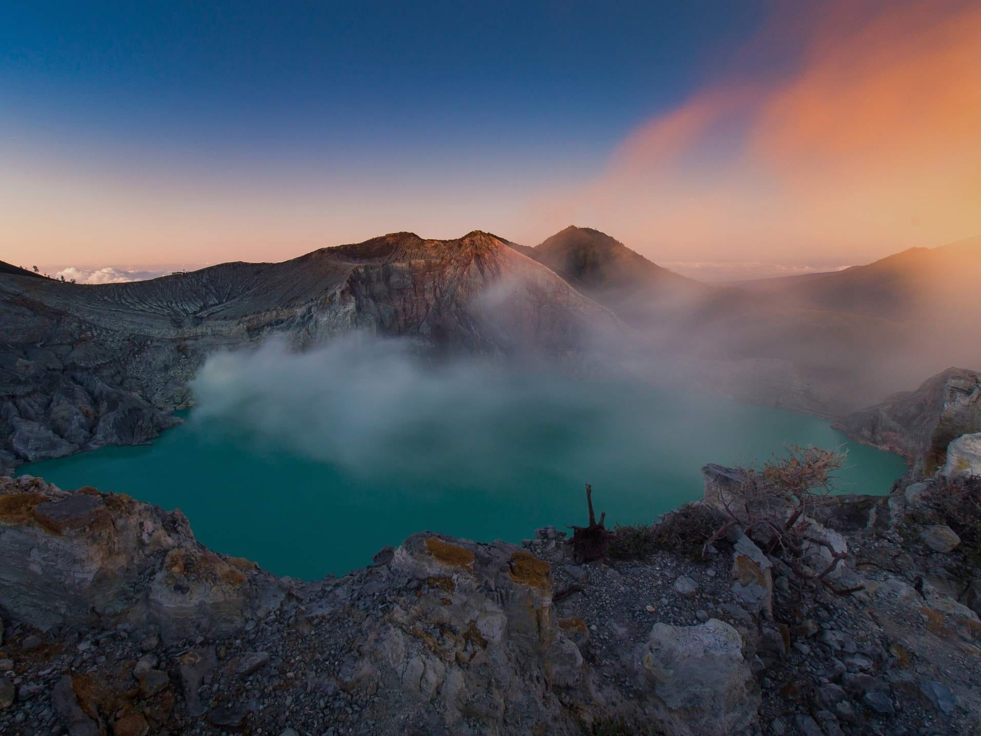 Clear sunrise view at Ijen Volcano during dry season