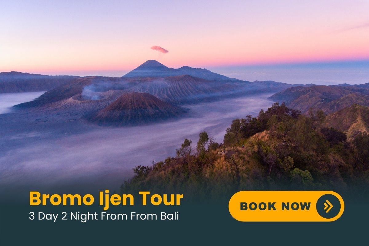 Mount Bromo sunrise view during Bromo Ijen tour 3 days from Bali